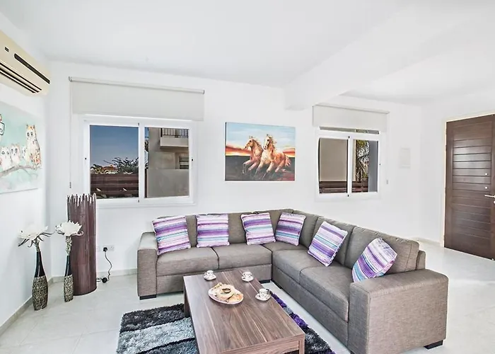 Casa vacanze In Mit Privatem Parkplatz By Interhome Protaras